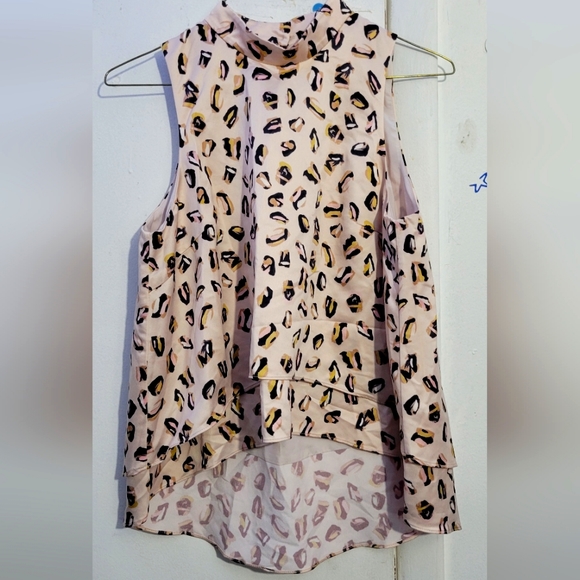 Hutch Tops - Anthropologie Hutch Lindsey blouse Size Small